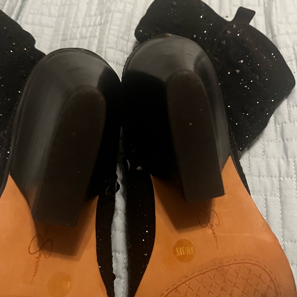 Elegant Black Women's Boots - Picture 7 of 8